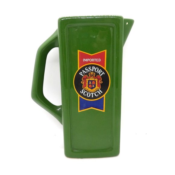 Passport Scotch Ceramic Water Pub Jug 7.5" Tall preowned - Picture 2 of 5